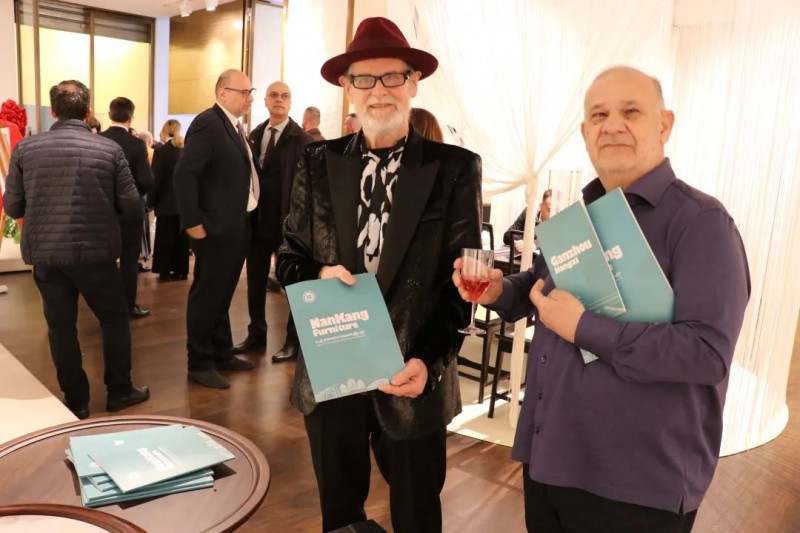 “南康家具館”位于米蘭家具展外展核心地段的展位3